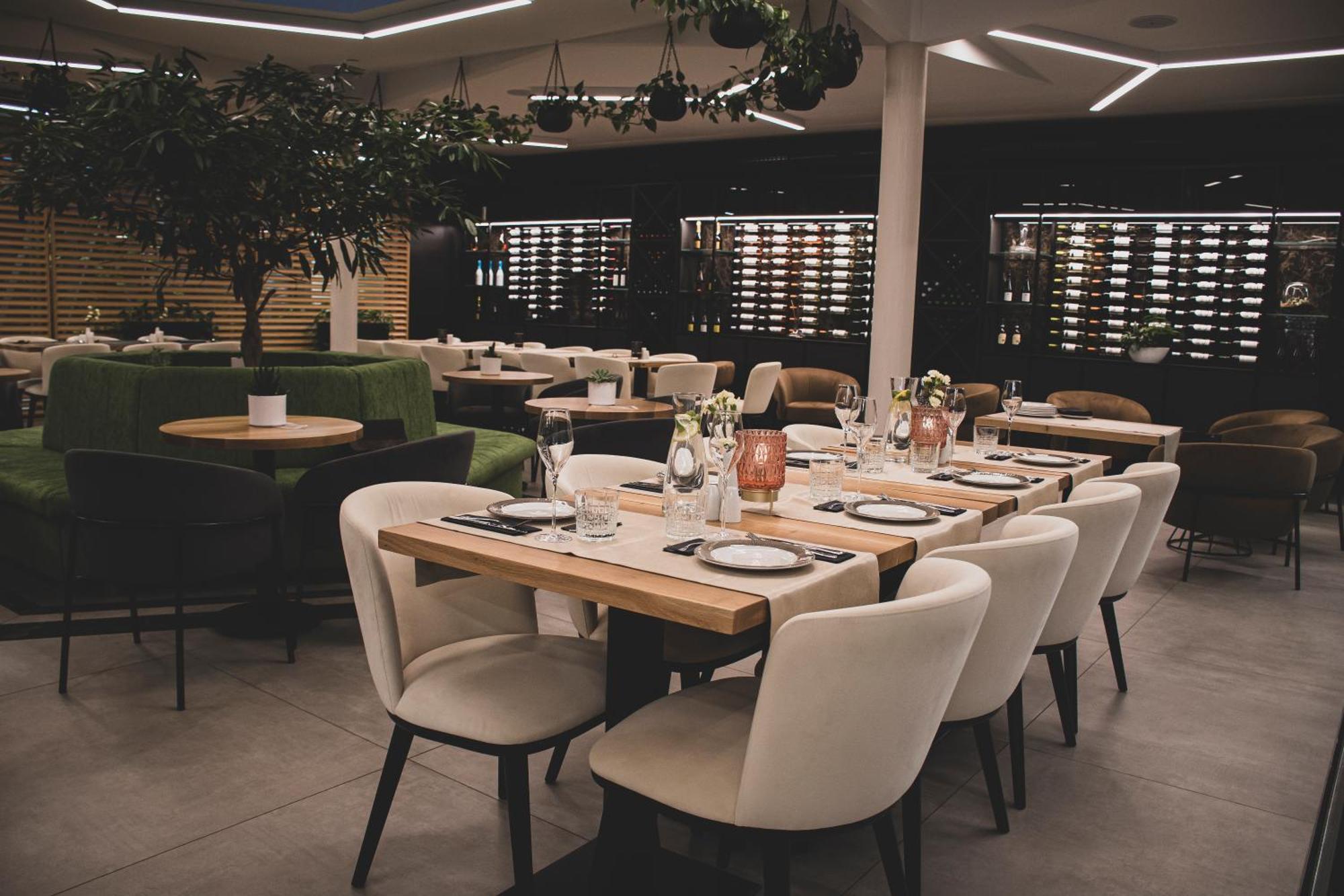 Rm Hotel Wellness & Congress Prievidza Exterior foto